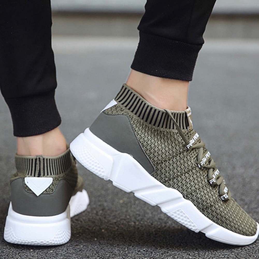 White Mountaineering Sport Primeknit Running Shoes - Picture 2 of 10